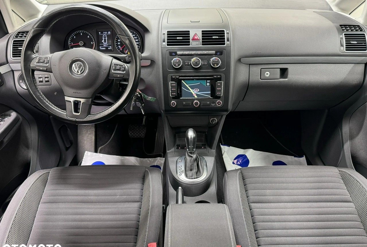 Volkswagen Touran cena 42900 przebieg: 193000, rok produkcji 2015 z Zwierzyniec małe 562